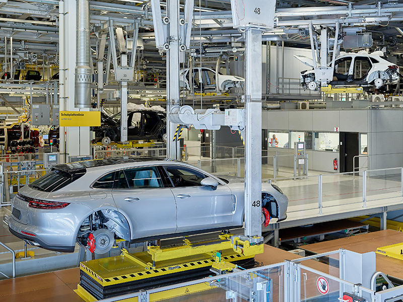 Porsche uruchomiło produkcję nowego modelu Panamera Sport Turismo
